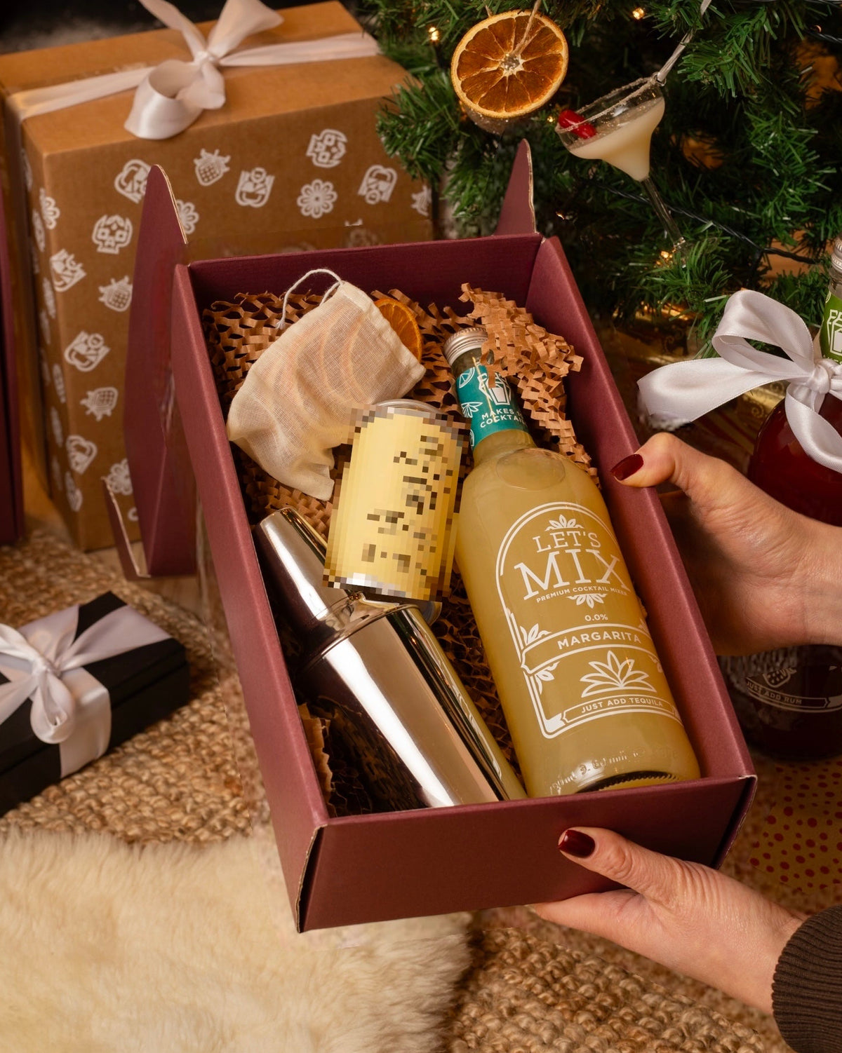 The Cocktail Lovers Gift Box